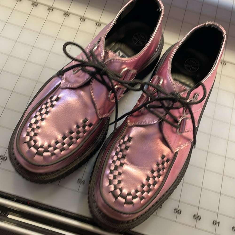 TUK metallic pink creepers